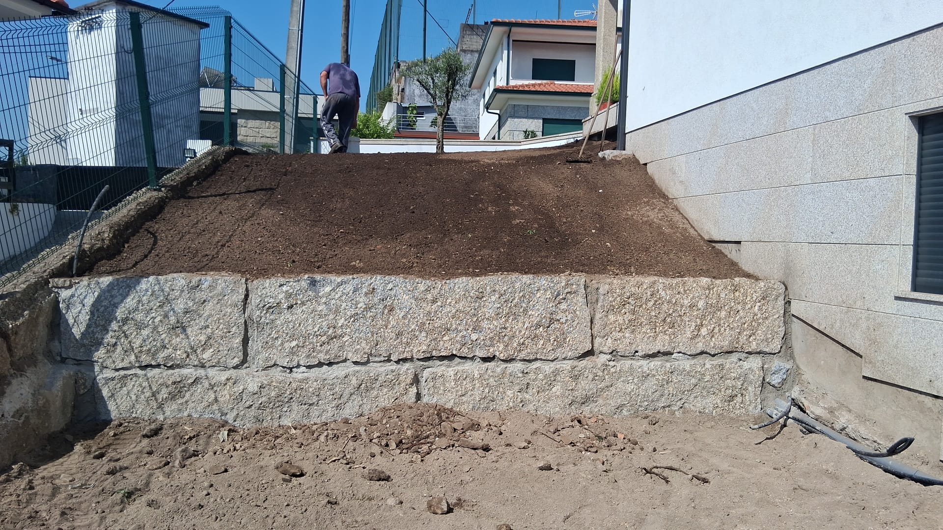 Muro de retenção em pedra – Motivo Rústico